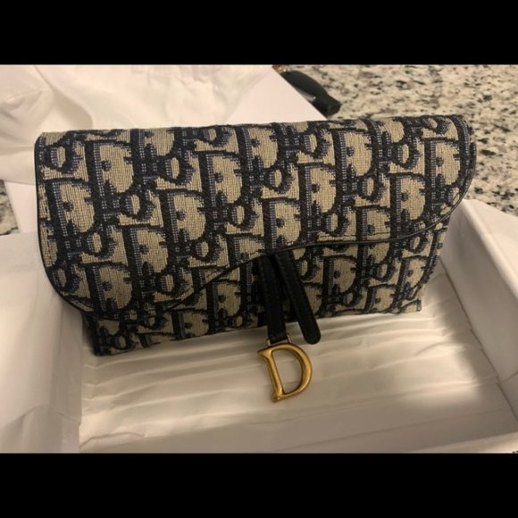 Christian Dior wallet on chain - Picture 2 of 5